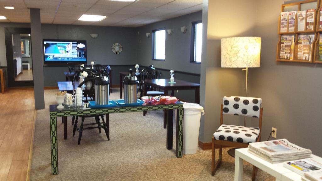 Select Inn Minot Extérieur photo